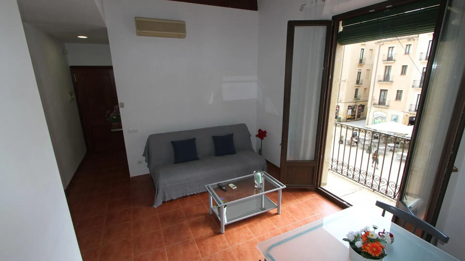 Royal Tarraco A Homestay By Turismar Tarragona Apartment