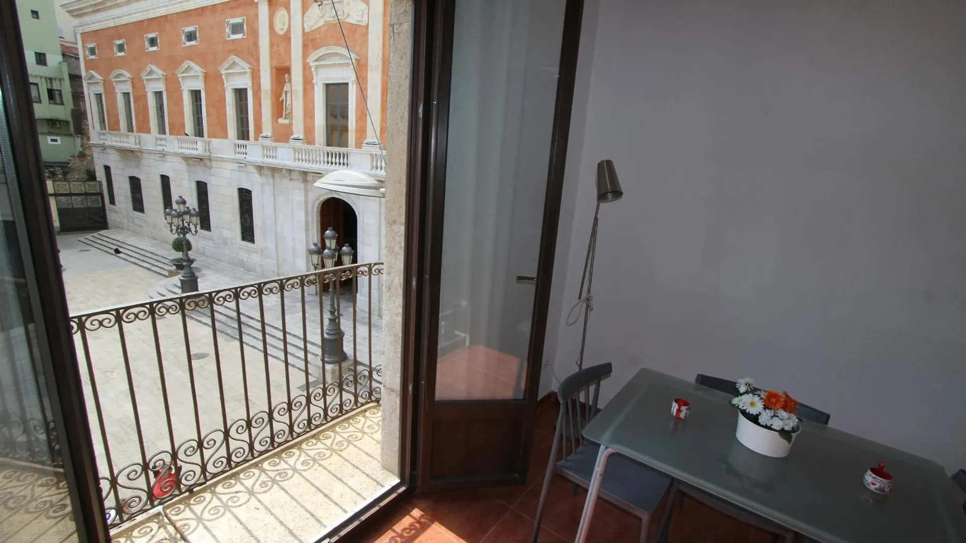 Royal Tarraco A Homestay By Turismar Tarragona 0*,  Spain